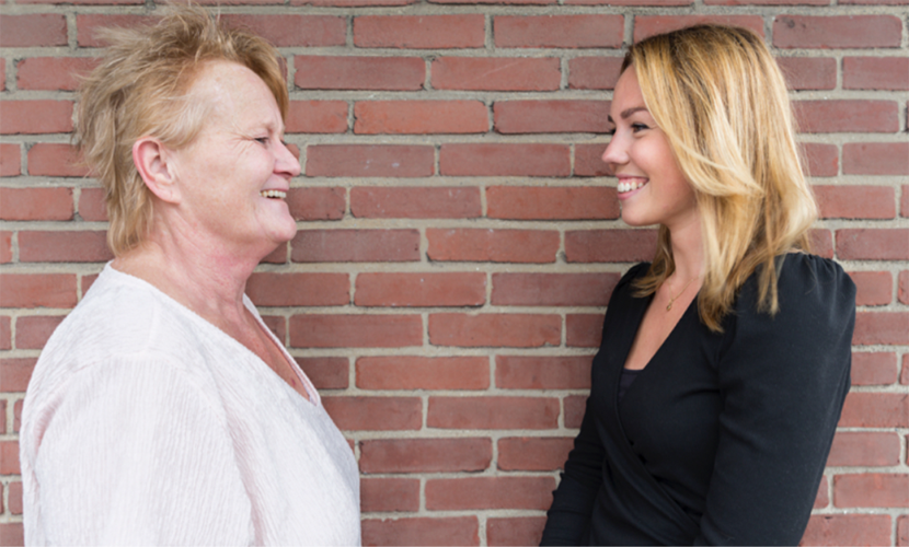 Twee dames in gesprek